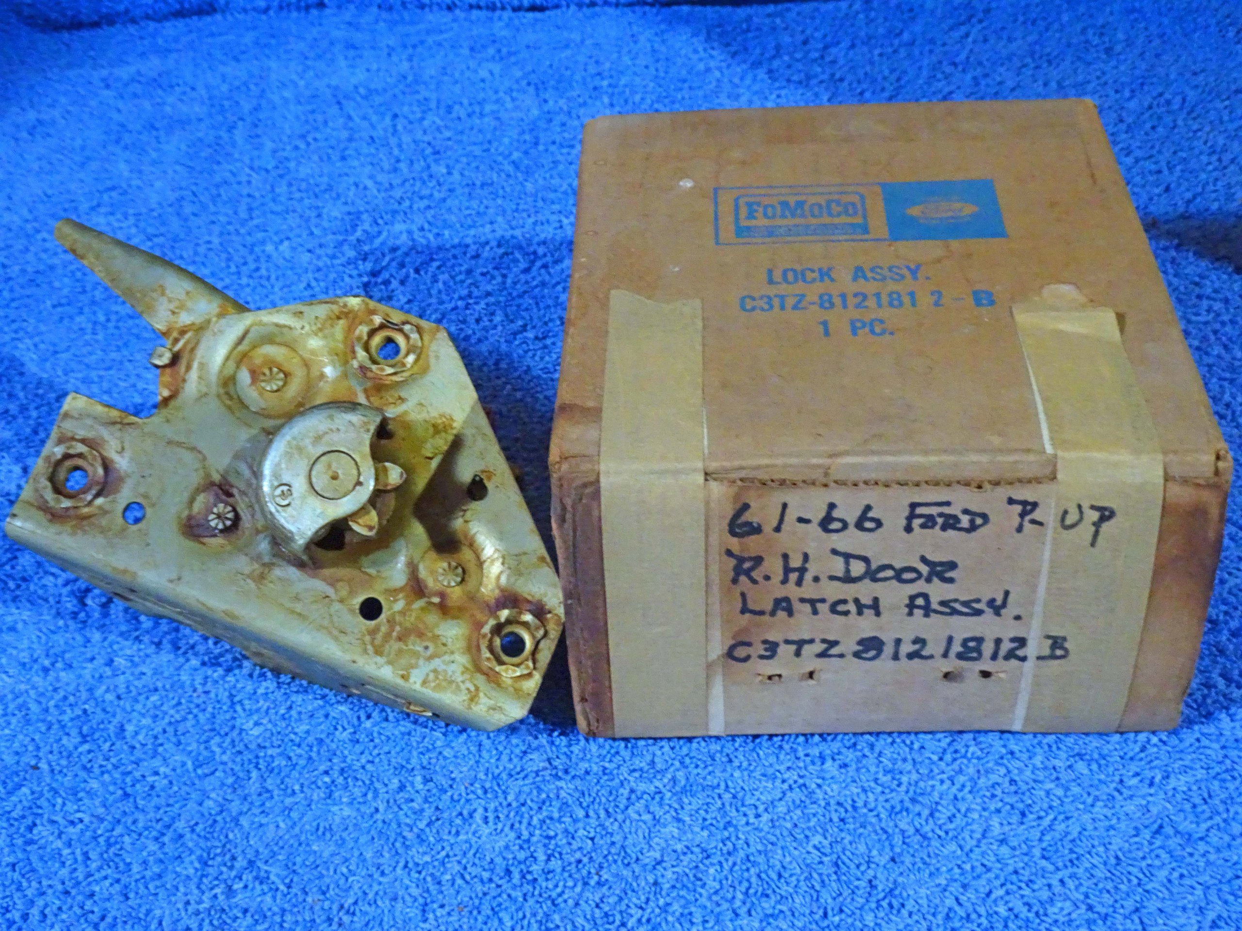 1961 1962 1963 1964 1965 1966 Ford Truck Front Door Lock Latch Assembly NOS