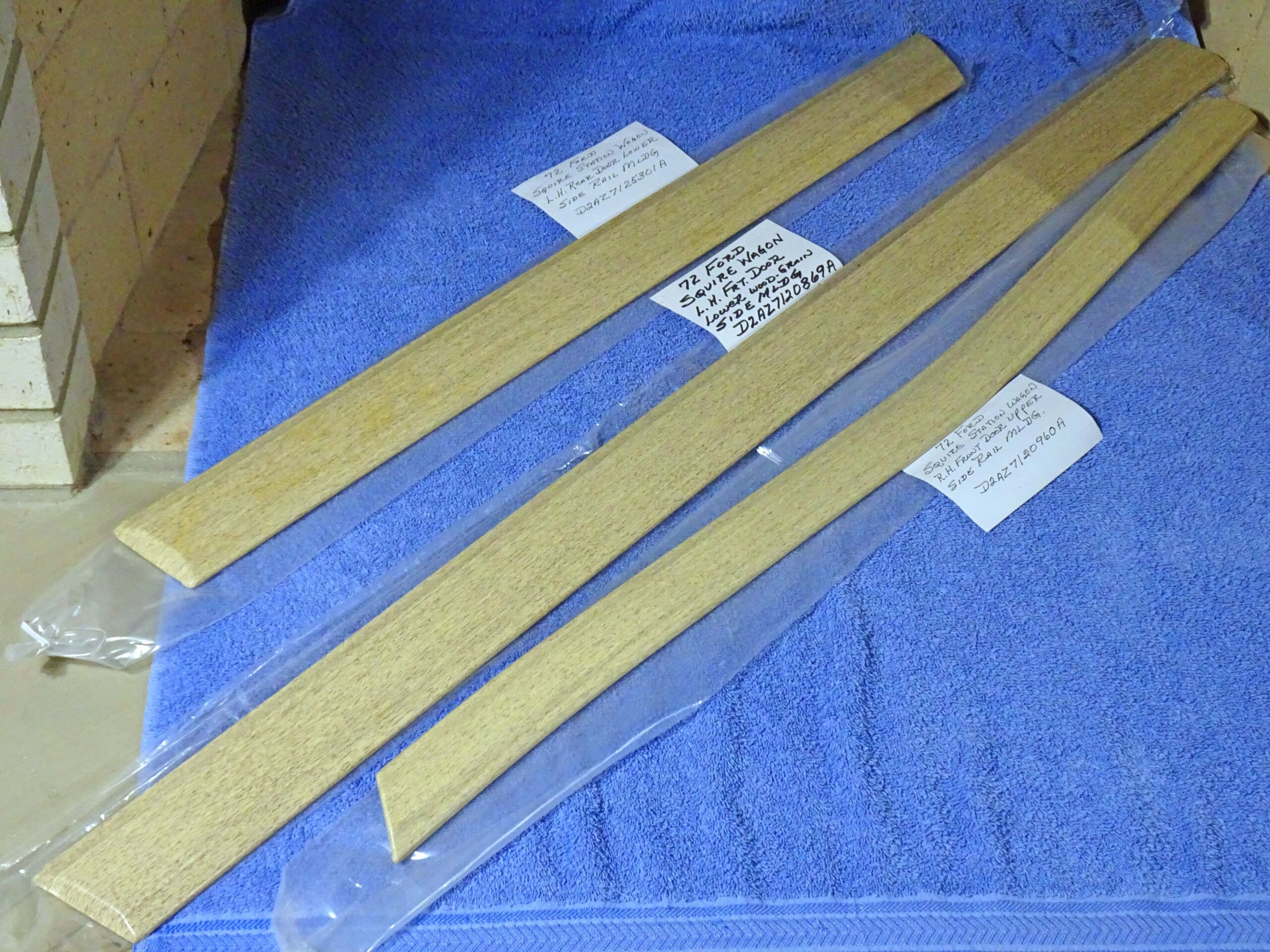 1972 Ford Country Squire Station Wagon Front & Rear Door Upper & Lower Side Rail Wood Grain Mouldings NOS