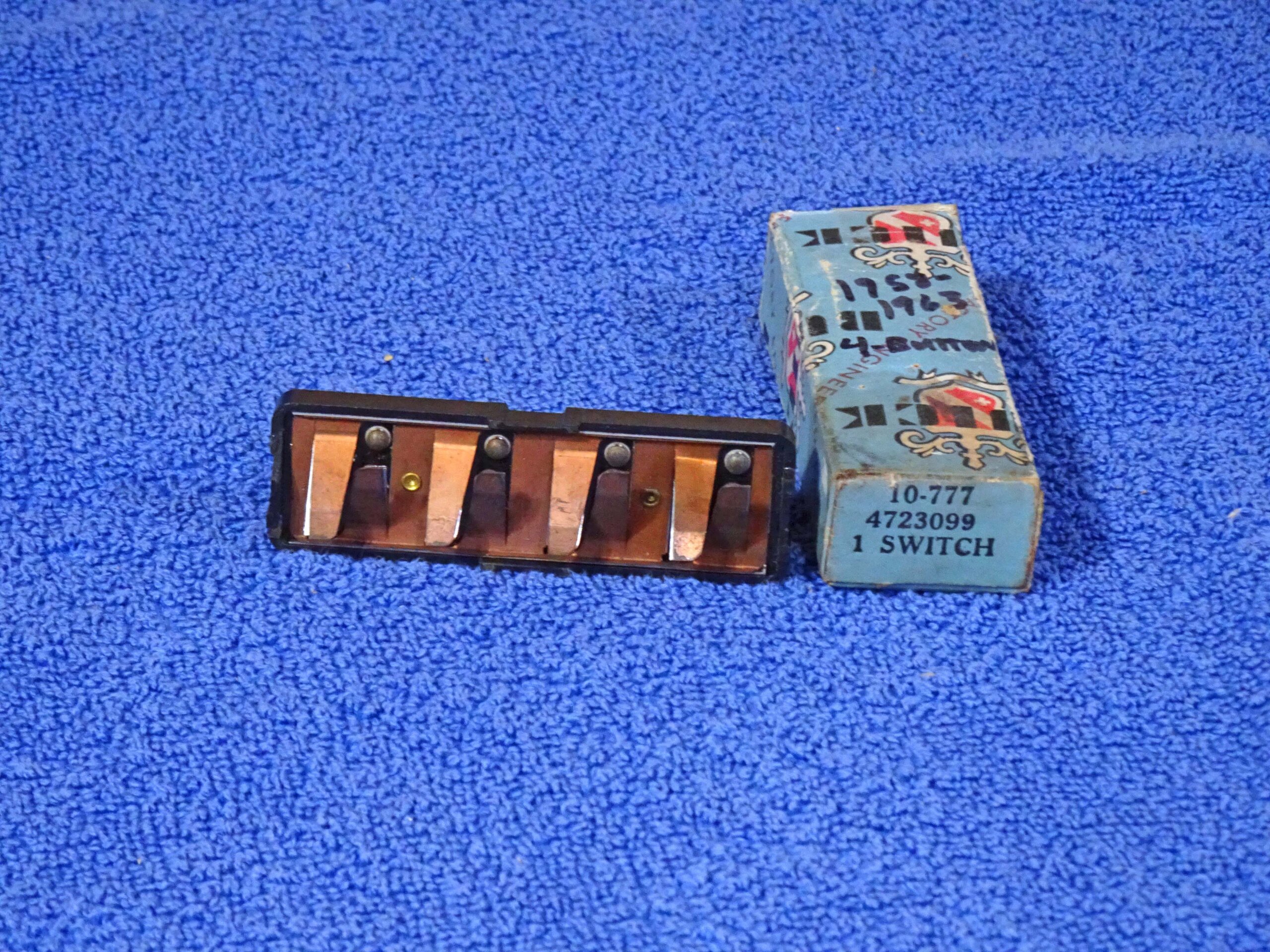 1958 1959 1960 1961 1962 1963 Buick 4 Button Power Window Base Switch NOS