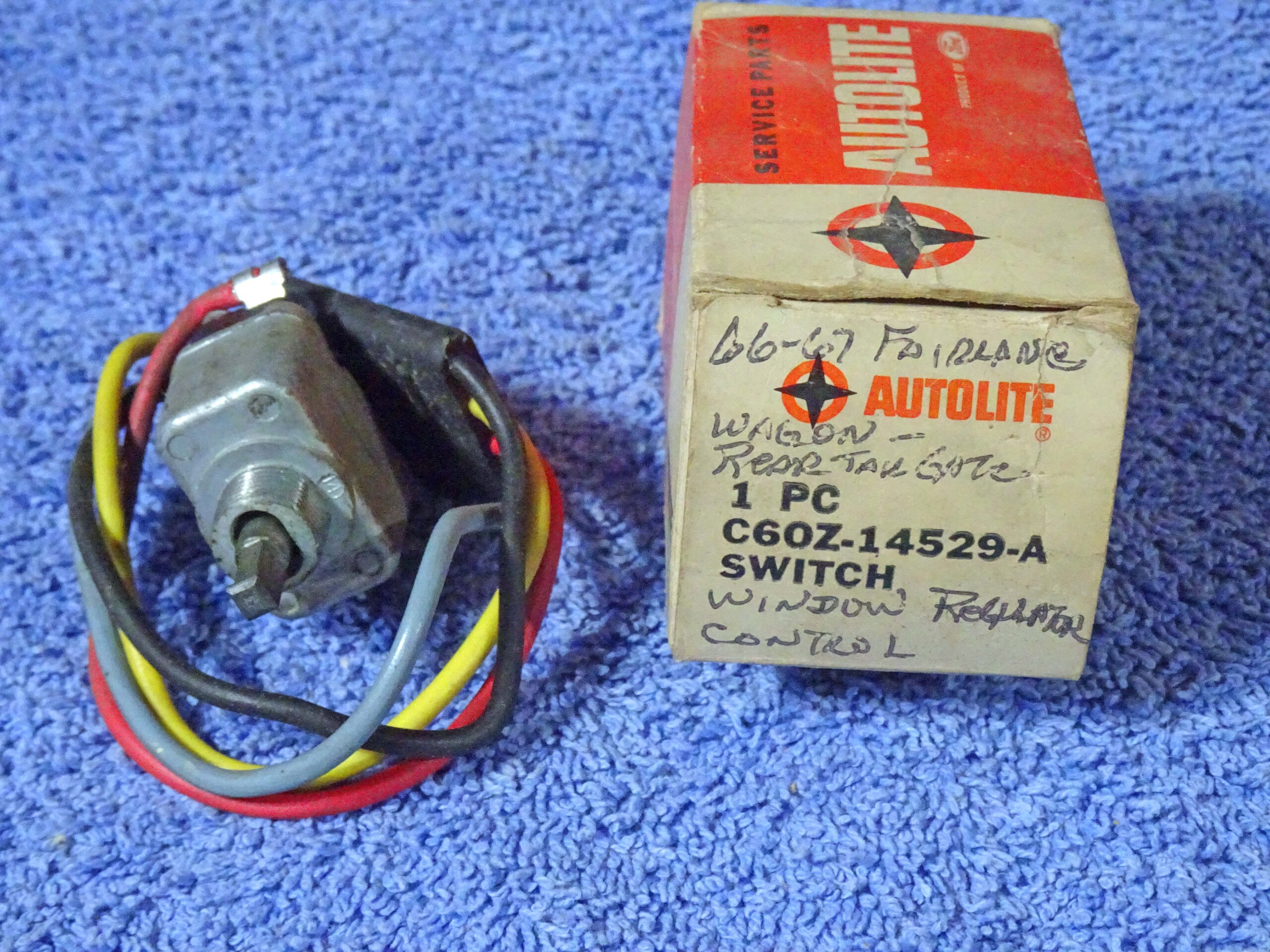 1966 1967 Ford Fairlane Station Wagon AUTOLITE Rear Tail Gate Window Regulator Control Switch NOS