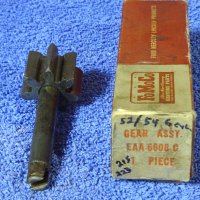 1952 1953 1954 Ford Truck 6 Cylinder 215 223 Engine Oil Pump Drive Shaft & Gear Assembly NOS
