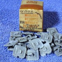 1955 Ford Customline Fairlane FoMoCo Door & Quarter Side Moulding Clips NOS