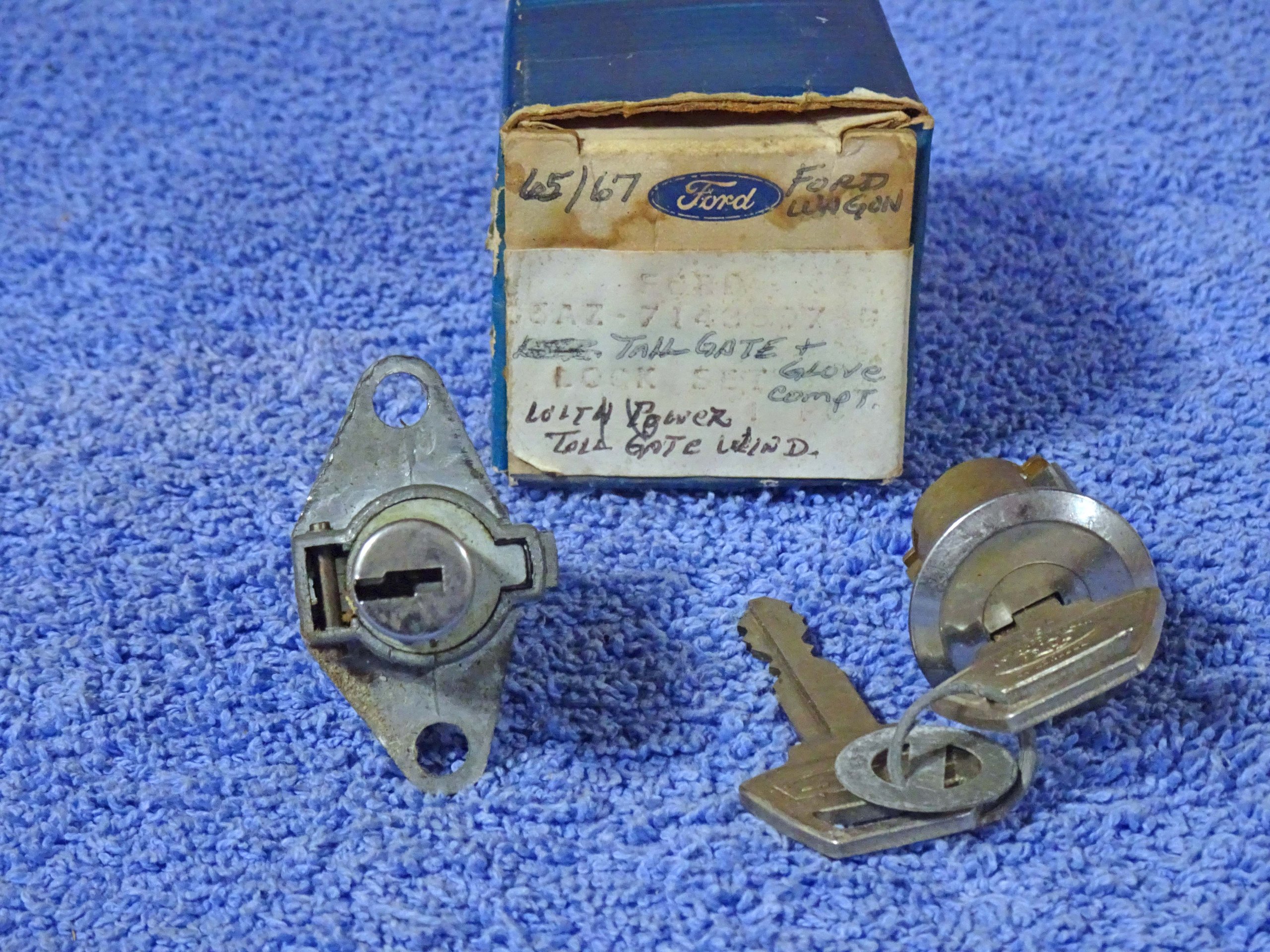 1965 1966 1967 Ford Station Wagon Tail Gate with Power Window & Glove Compartment Lock Cylinder & Keys NOS