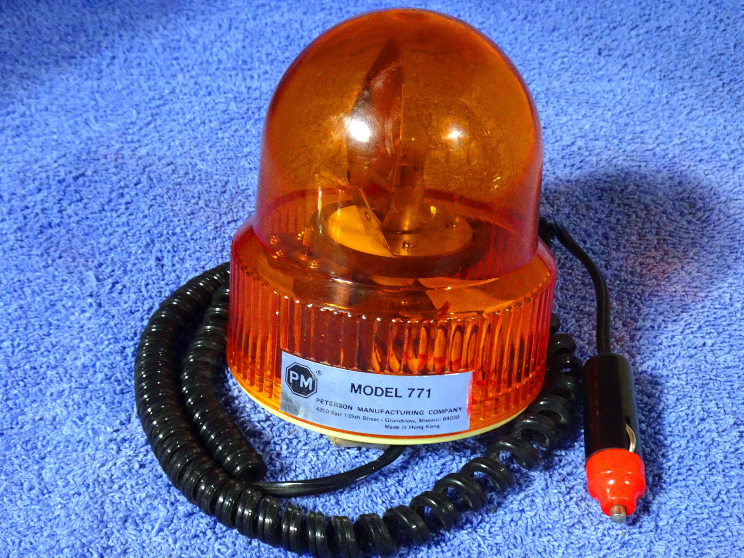 1950-1960 Peterson Manufacturing Vintage 771 12 Volt Amber Strobe Beacon Flashing Emergency Roof or Dash Warning Light NOS