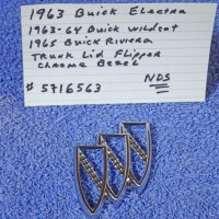 1963 1964 1965 Buick Wildcat Riviera Electra Trunk Lid Flipper Chrome Bezel NOS